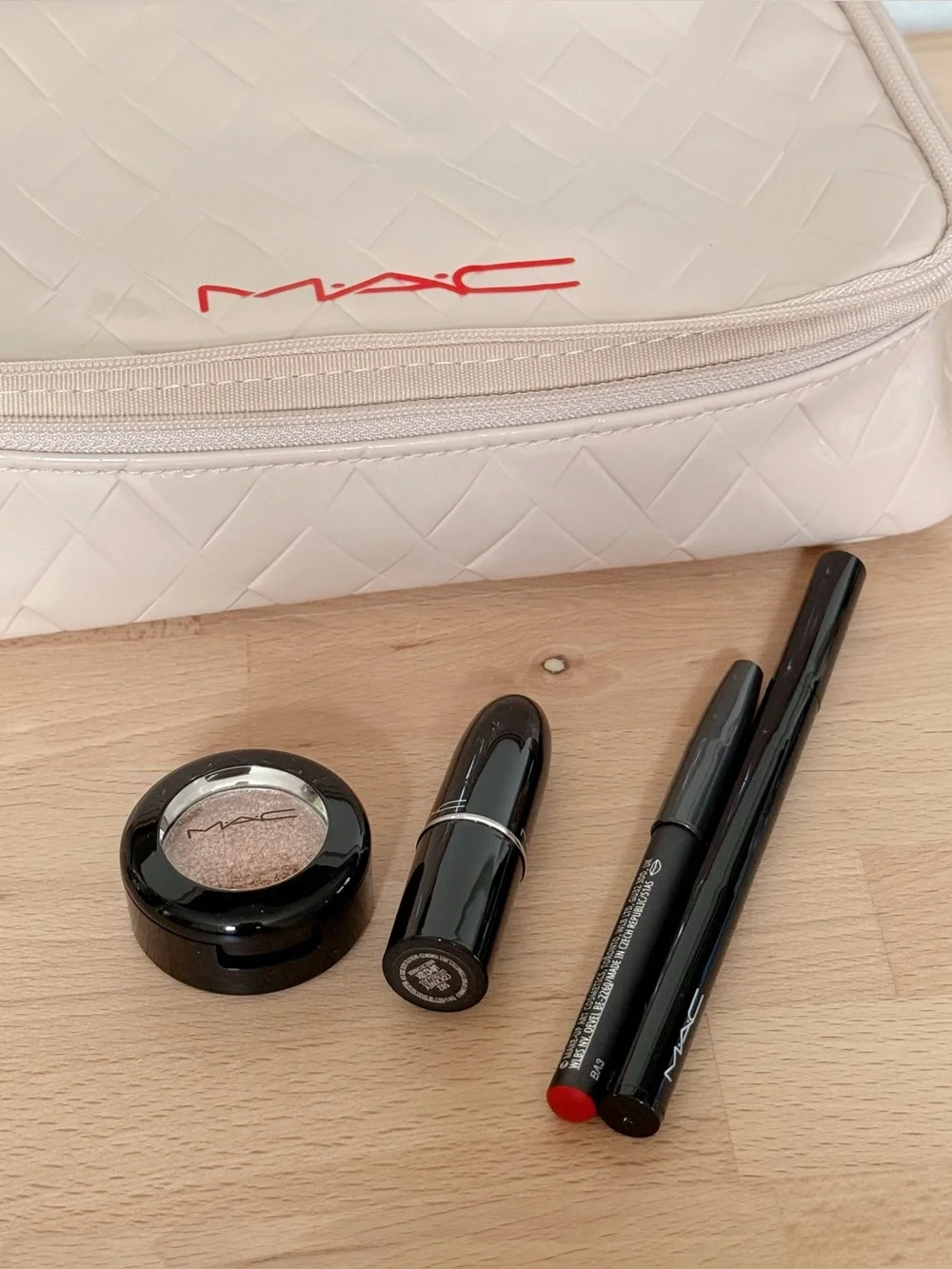 MAC Cosmetics 65g color